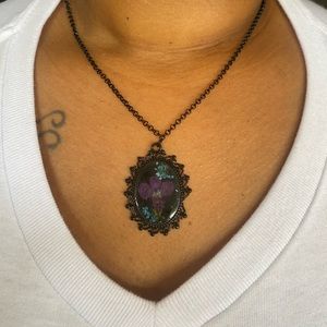 🖤 Handmade Vintage Resin art necklace. 🖤